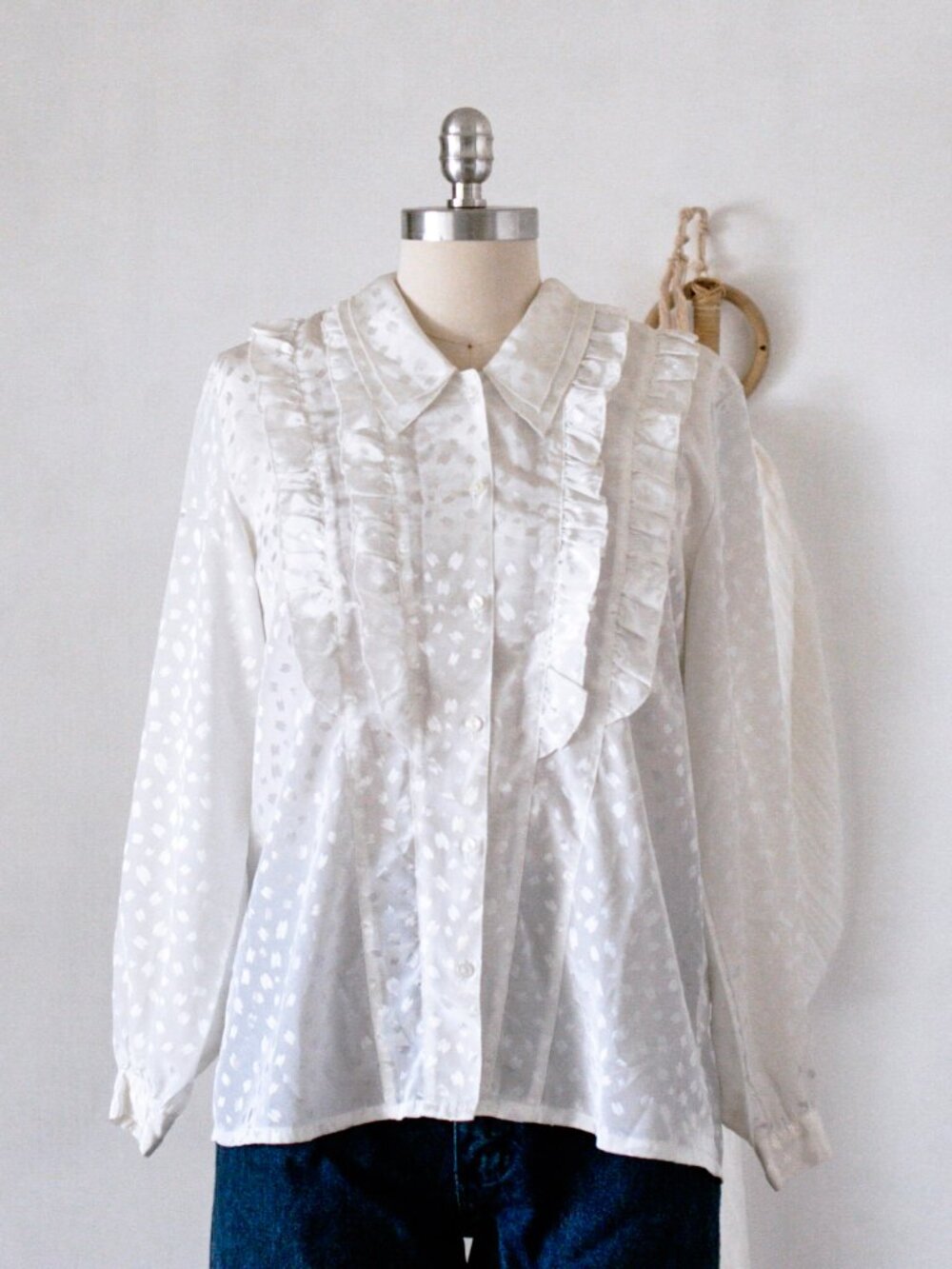 80's Motomachi White Ruffled Blouse - Picture 4 of 4